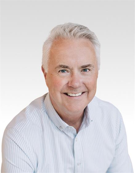 Michael Nelson Photo 