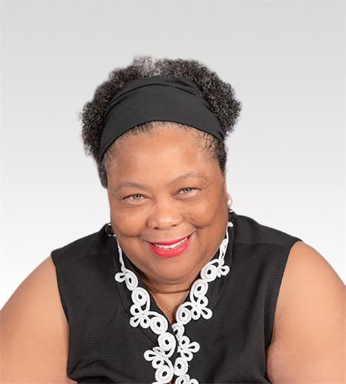 Dr. Nicki Newton photo